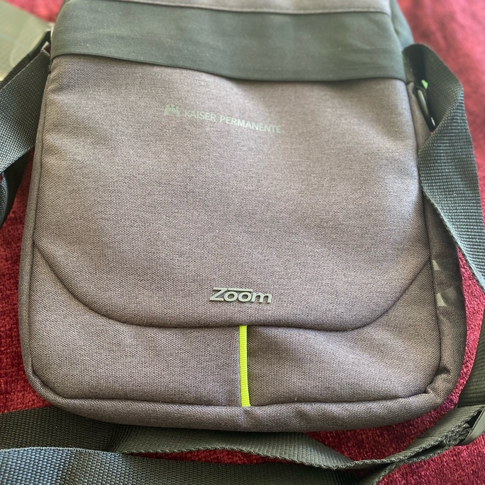 New Zoom computer or tablet bag